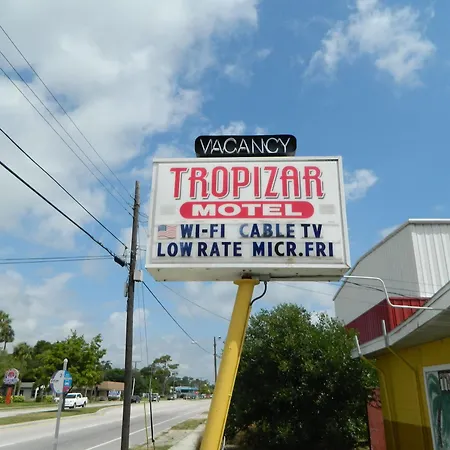 Tropizar Motel